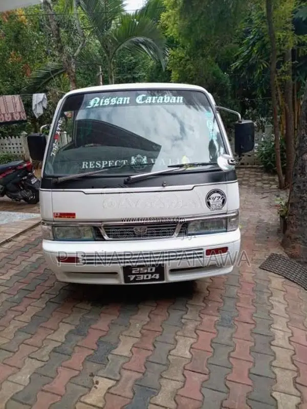 Nissan Caravan 1997 Van (Used)