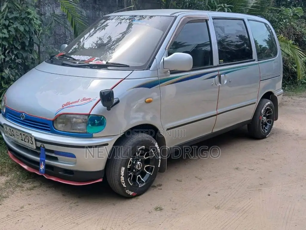 Nissan Serena 1999 Van (Used)