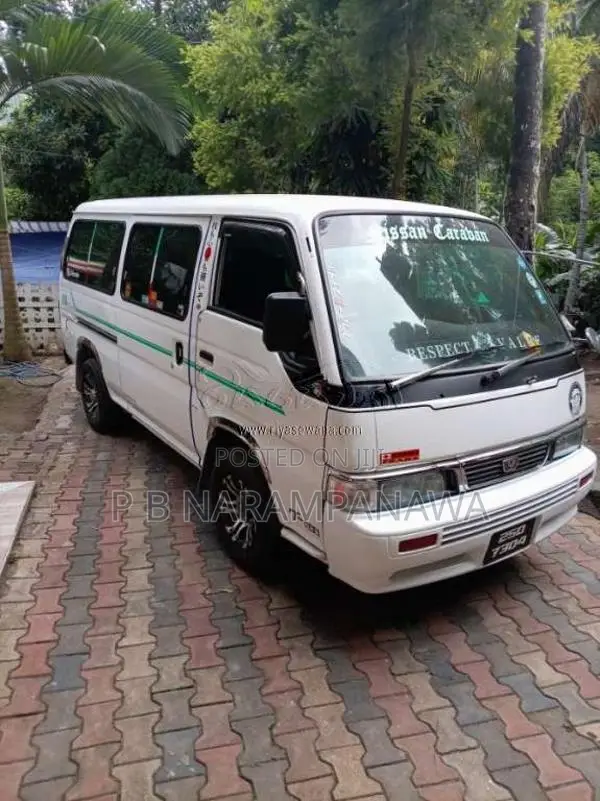 Nissan Caravan 1997 Van (Used)