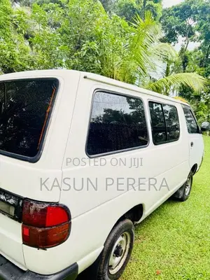 Toyota CR27 1994 Van (Used)