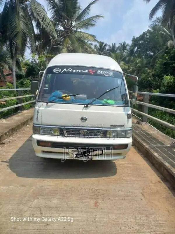 Nissan Caravan 1984 Van (Used)
