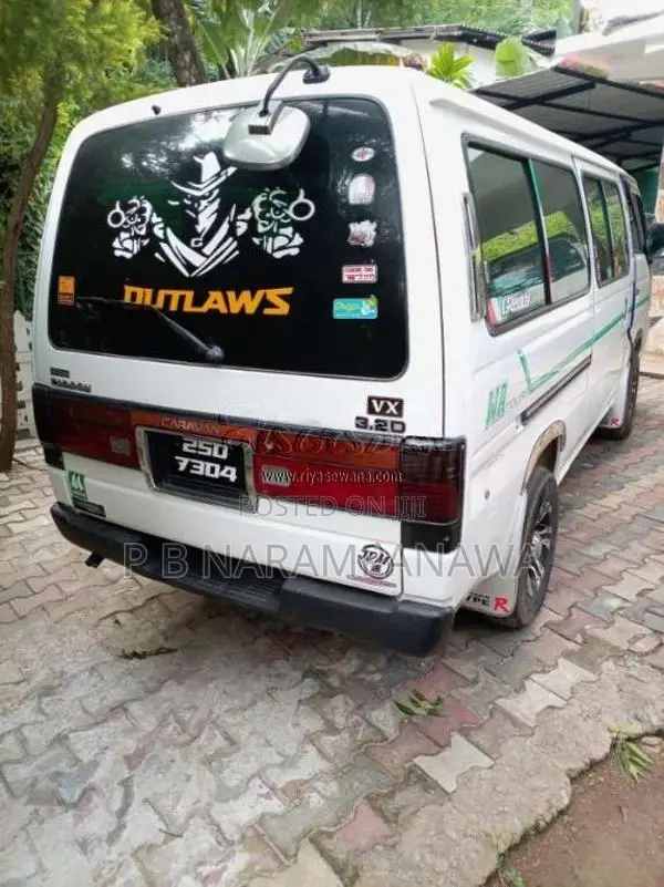 Nissan Caravan 1997 Van (Used)
