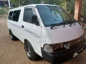 Toyota Lotto 1994 Van (Used)
