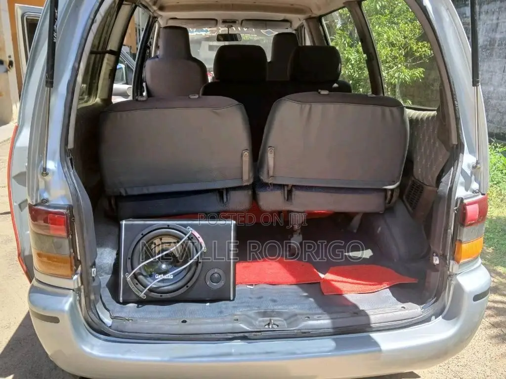 Nissan Serena 1999 Van (Used)