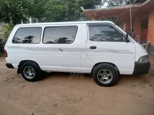 Toyota Lotto 1994 Van (Used)