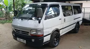 Toyota Dolphin 1993 Van (Used)