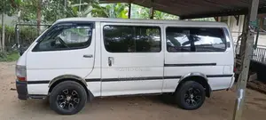 Toyota Dolphin 1993 Van (Used)