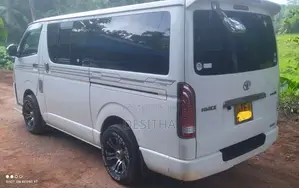 Toyota KDH 201 2009 Van (Used)