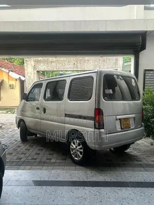 Suzuki Carry 2001 Van (Used)