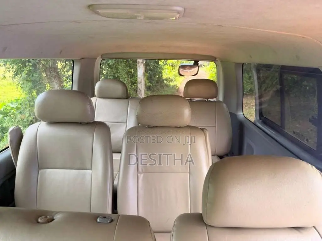 Toyota KDH 201 2009 Van (Used)