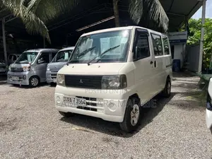 Mitsubishi MiniCab 2001 Van (Used)