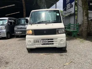 Mitsubishi MiniCab 2001 Van (Used)