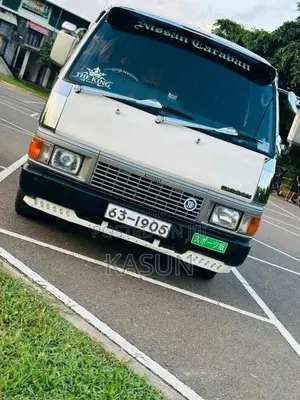 Nissan Caravan 1994 Van (Used)