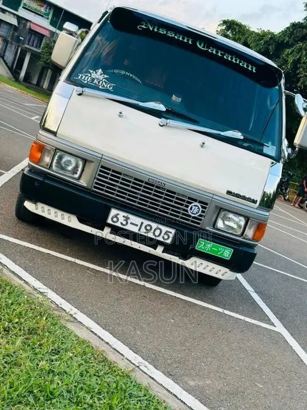 Nissan Caravan 1994 Van (Used)