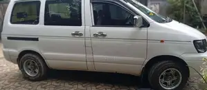 Toyota Noah CR42 1999 Van (Used)