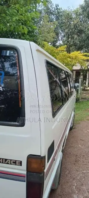 Toyota Shell 1989 Van (Used)