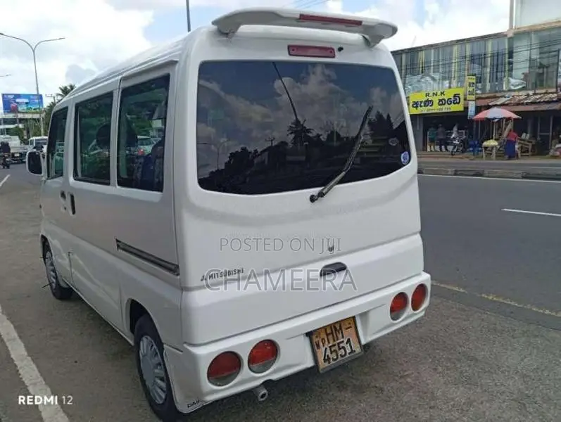 Mitsubishi MiniCab 2000 Van (Used)
