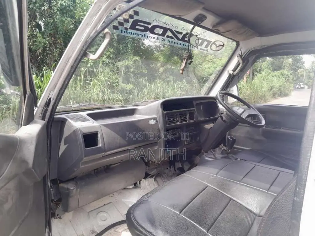 Mazda Brawny Super Long 1998 Van (Used)