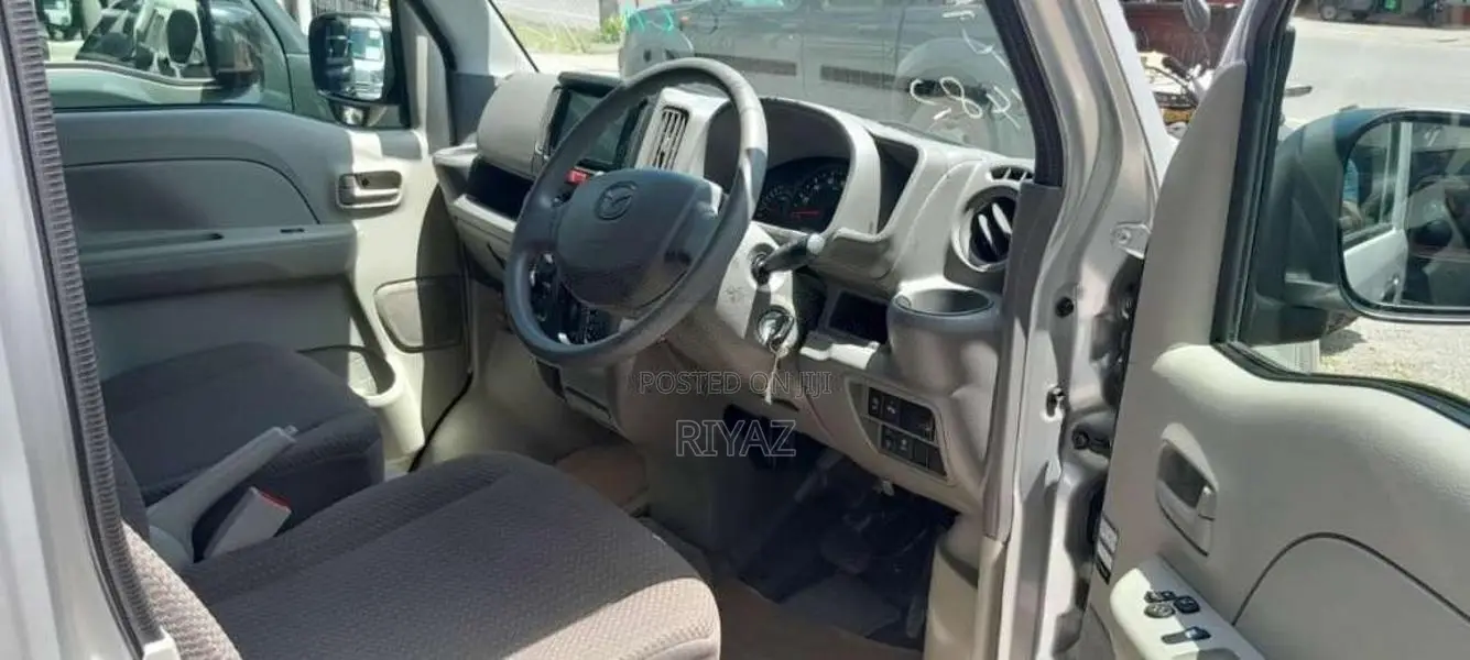 Mazda Scrum 2023 Van (Used)