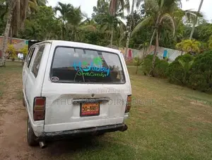 Nissan Vanette 1984 Van (Used)