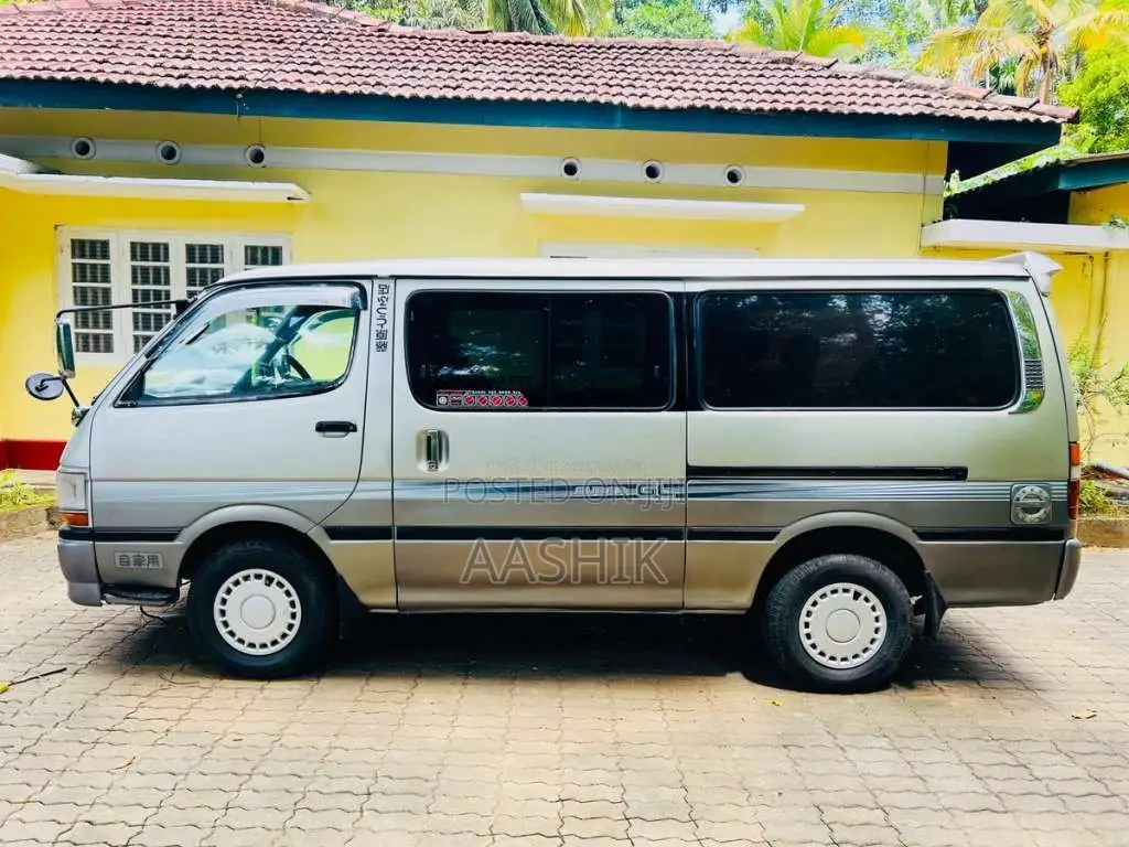 Toyota Dolphin Super Gl 1995 Van (Used)