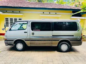 Toyota Dolphin Super Gl 1995 Van (Used)