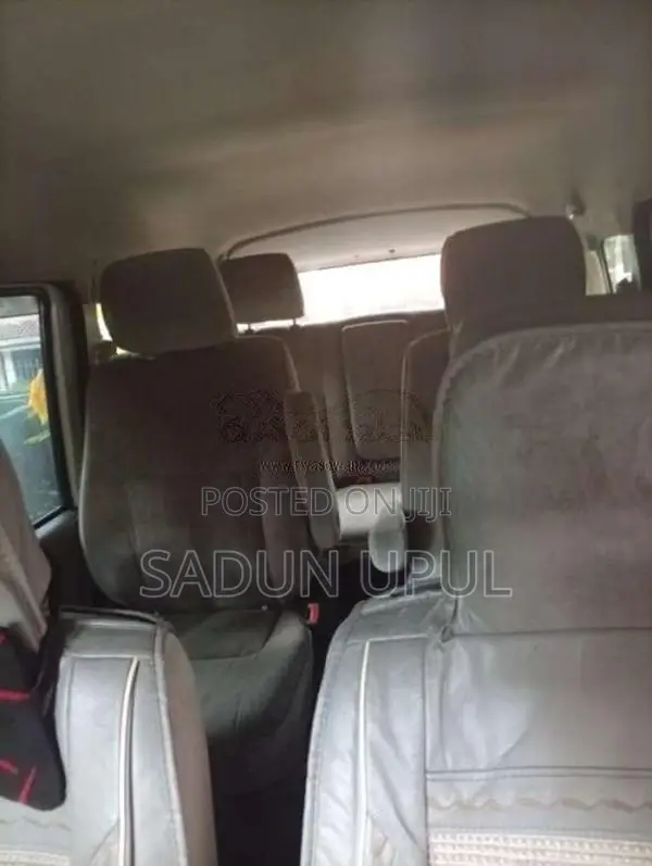Nissan NV100 2015 Van (Used)
