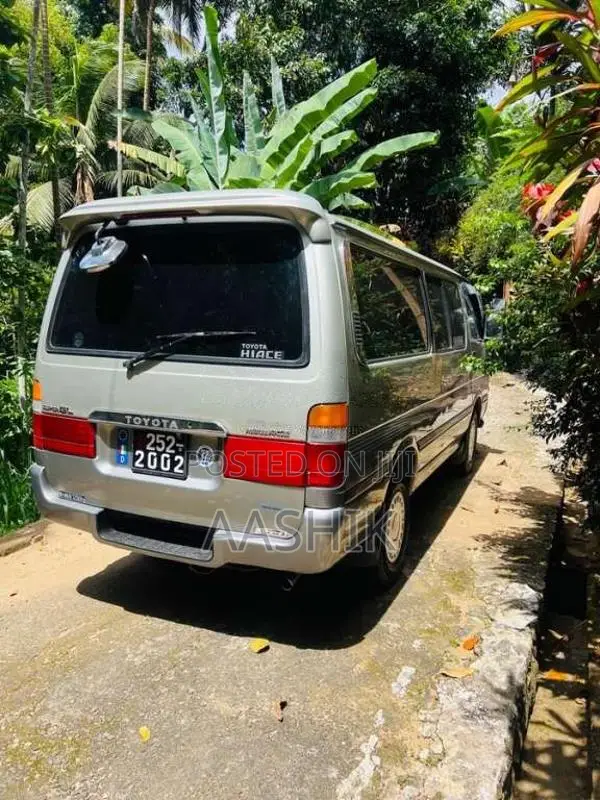 Toyota Dolphin Super Gl 1995 Van (Used)