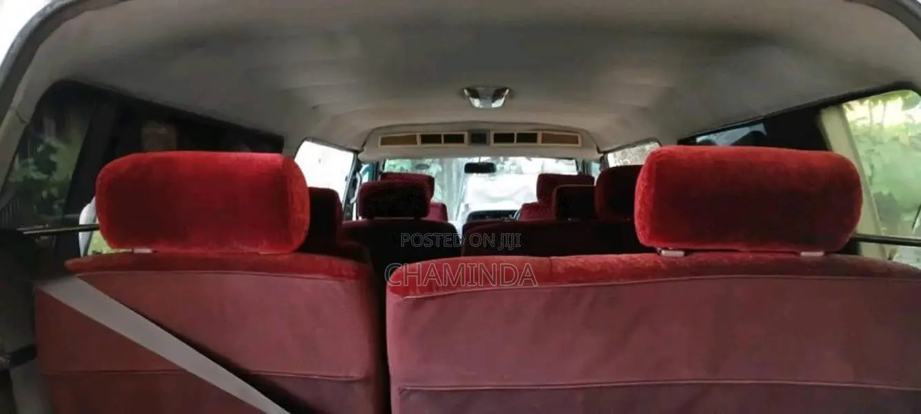 Toyota Dolphin 1998 Van (Used)