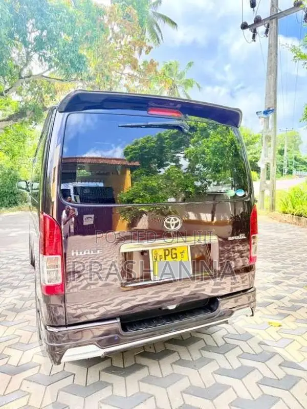 Toyota KDH Dark Prime 2015 Van (Used)
