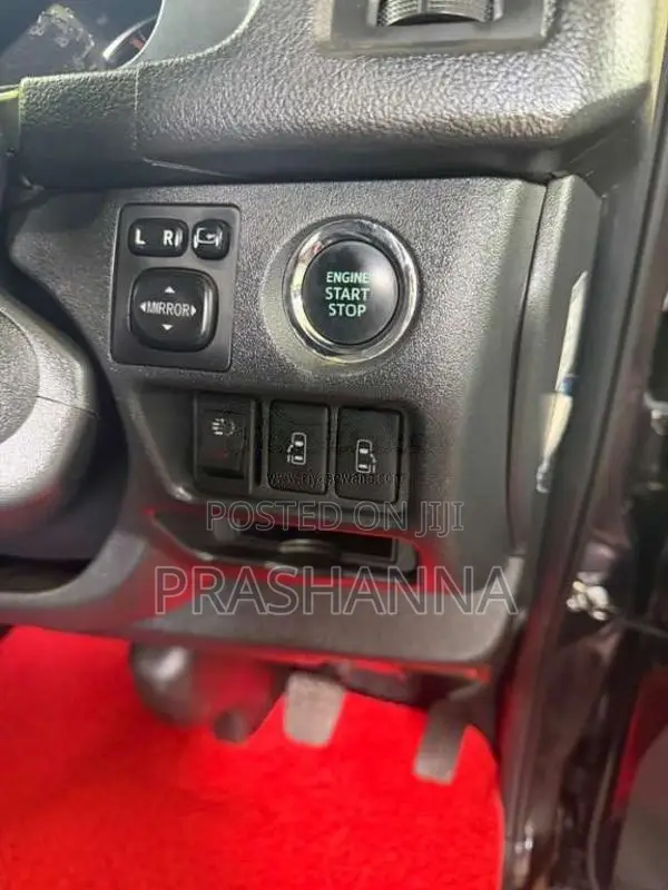 Toyota KDH Dark Prime 2015 Van (Used)