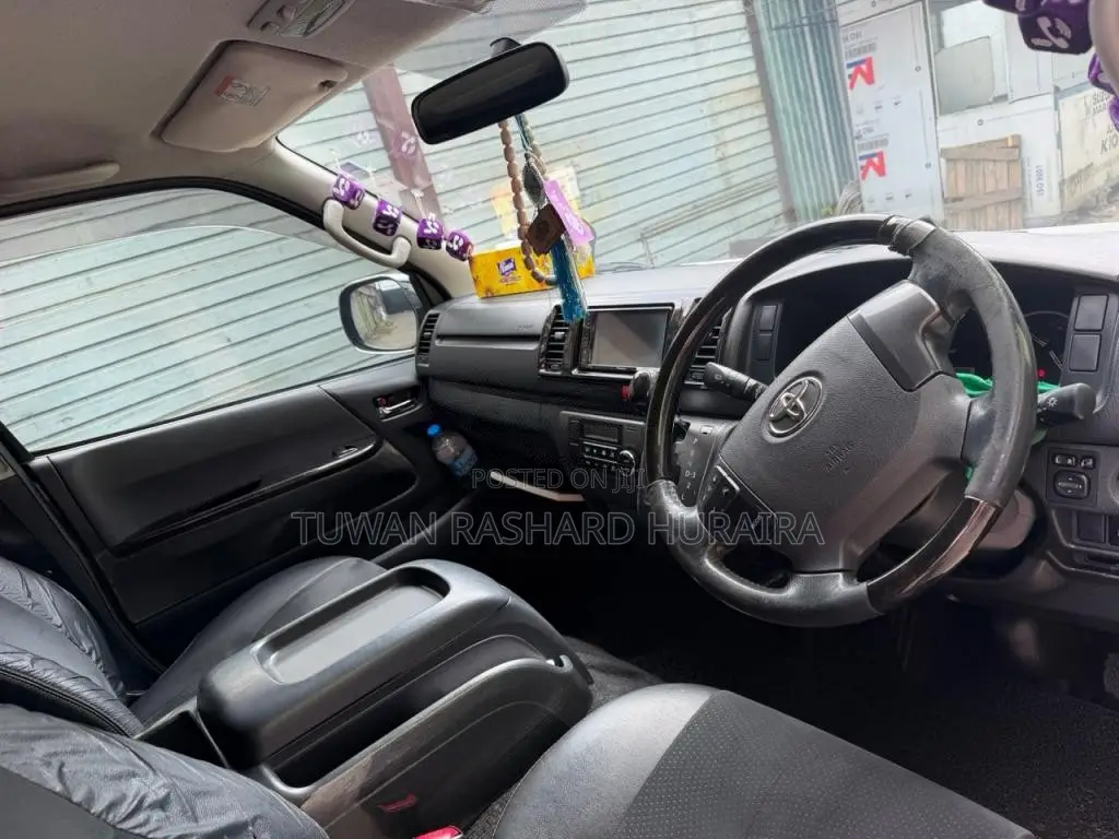 Toyota KDH 201 Dark Prime 2015 Van (Used)