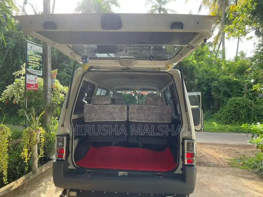 Nissan Vanette 2002 Van (Used)