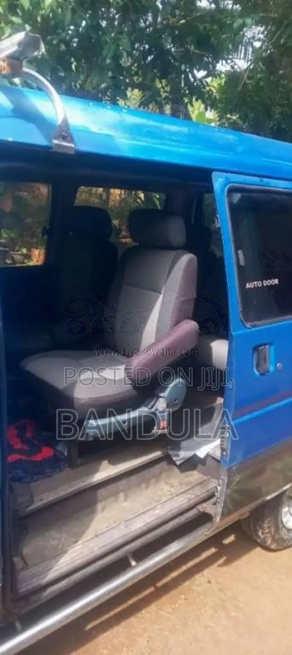 Nissan Vanette 1993 Van (Used)