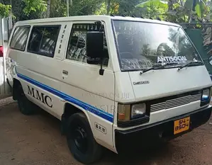 Mitsubishi L300 1982 Van (Used)