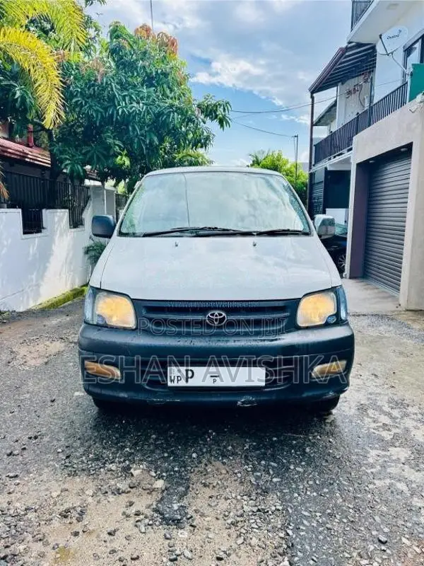 Toyota Noah 2007 Van (Used)