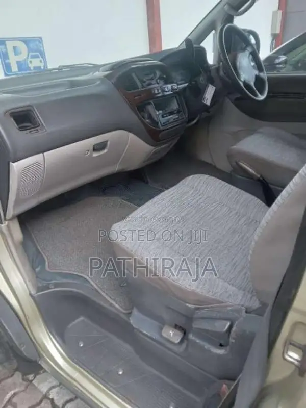 Mitsubishi L400 1995 Van (Used)