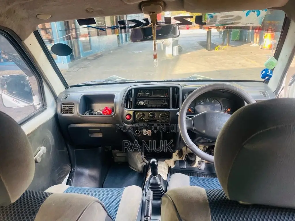 Mazda Scrum 2001 Van (Used)