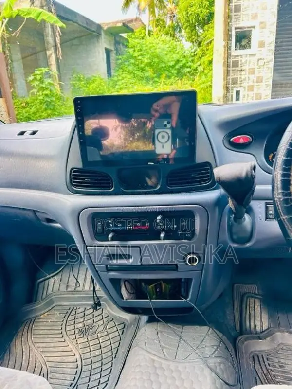 Toyota Noah 2007 Van (Used)