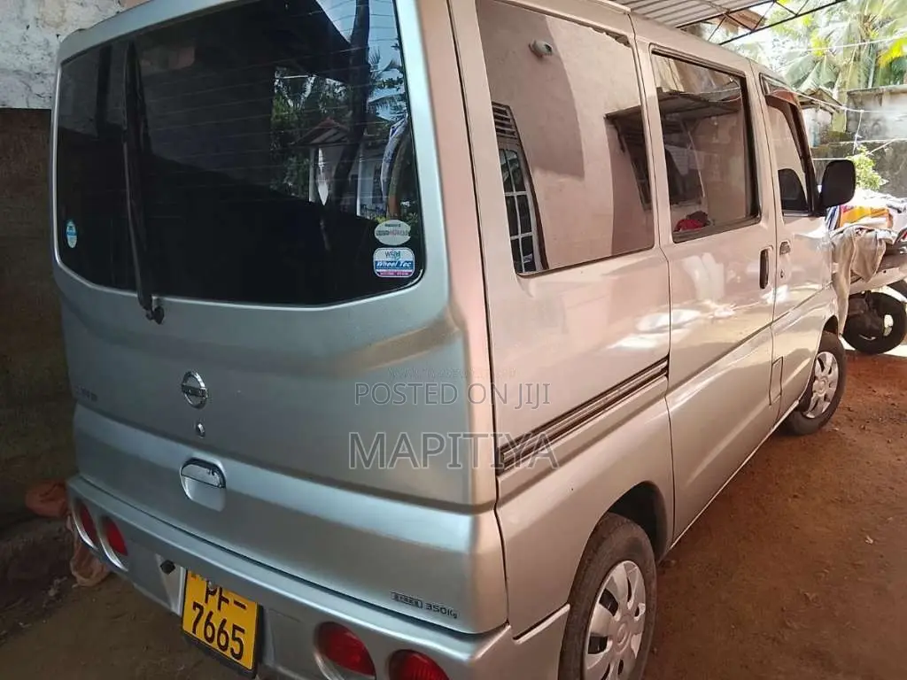 Nissan Clipper 2011 Van (Used)