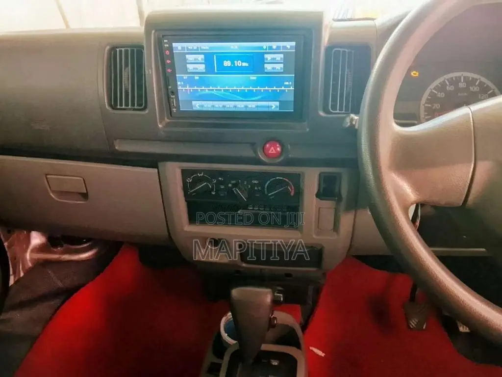Nissan Clipper 2011 Van (Used)