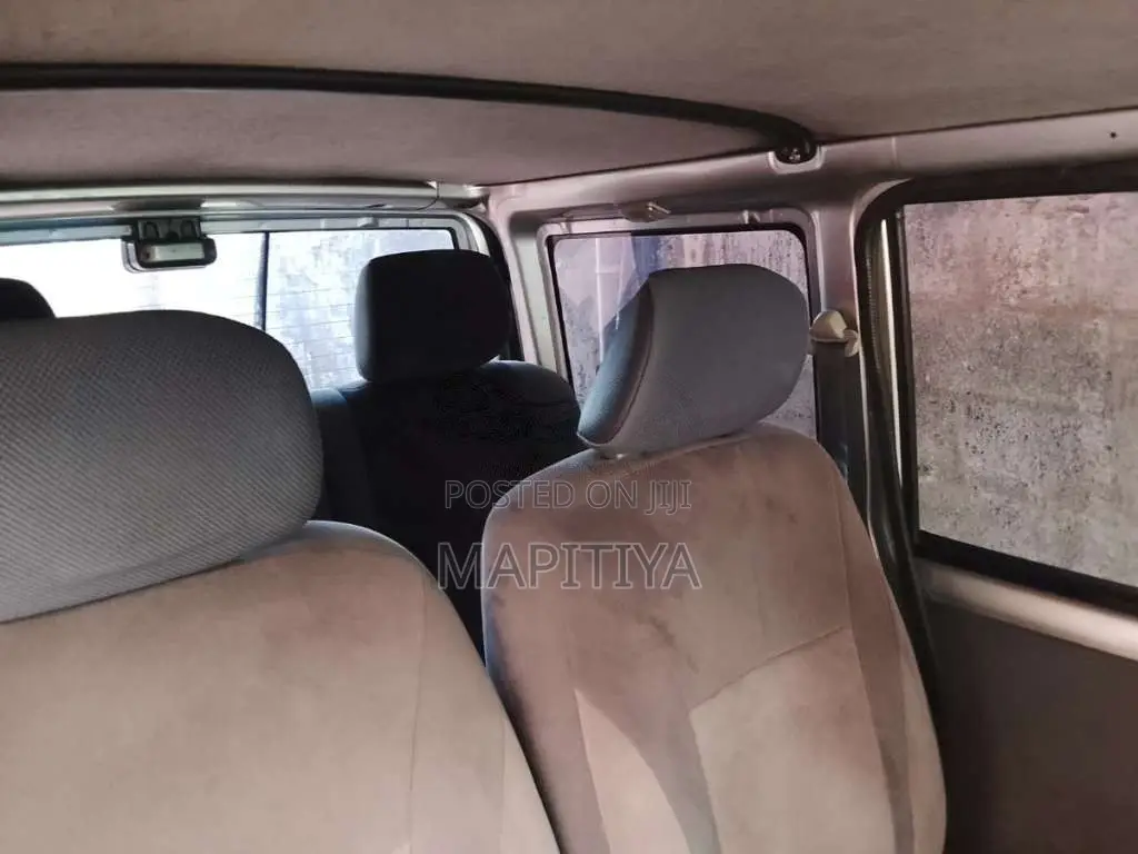 Nissan Clipper 2011 Van (Used)
