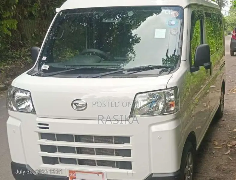 Daihatsu Hijet 2024 Van (Used)