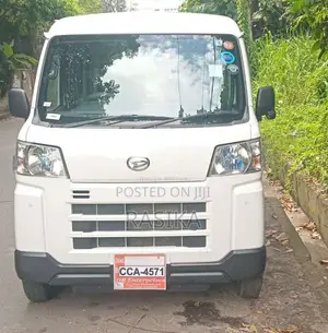 Daihatsu Hijet 2024 Van (Used)