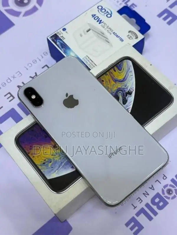 Apple iPhone X 64GB (Used)
