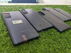 Samsung Galaxy S20FE 5G 128GB 6GB RAM (Used)