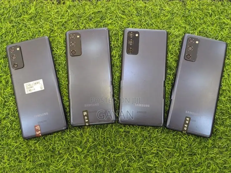Samsung Galaxy S20FE 5G 128GB 6GB RAM (Used)