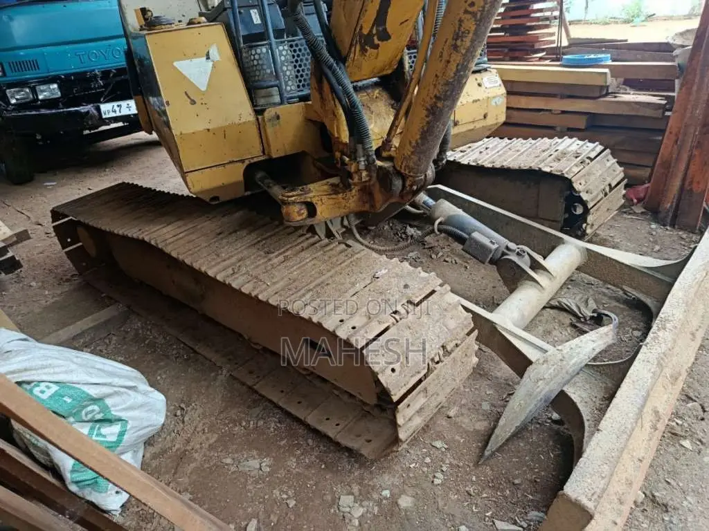 Komatsu PC 40 2009 Heavy-Duty (Used)