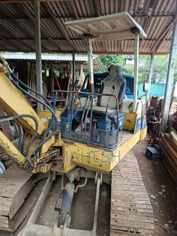 Komatsu PC 40 2009 Heavy-Duty (Used)