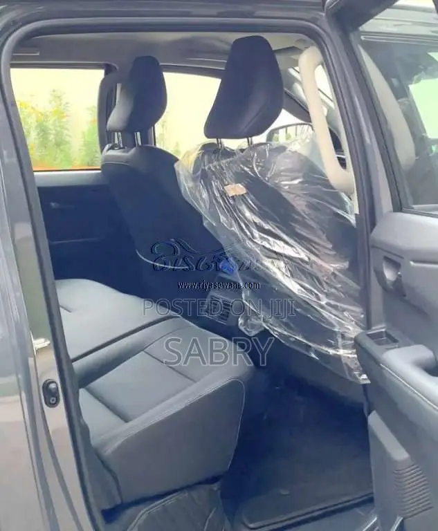 Toyota Hilux 2025 Pickup (Used)
